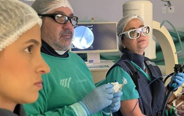 Procedimento pioneiro em videoendoscopia: colangioscopia usando o Sistema SpyGlass